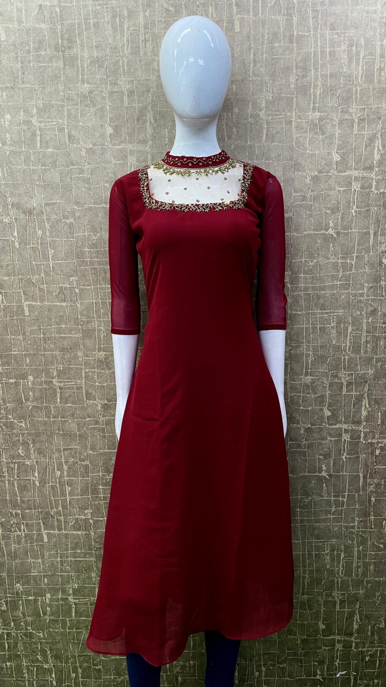 Jewel Neck / Blooming SKU: TH0057 - Image 10