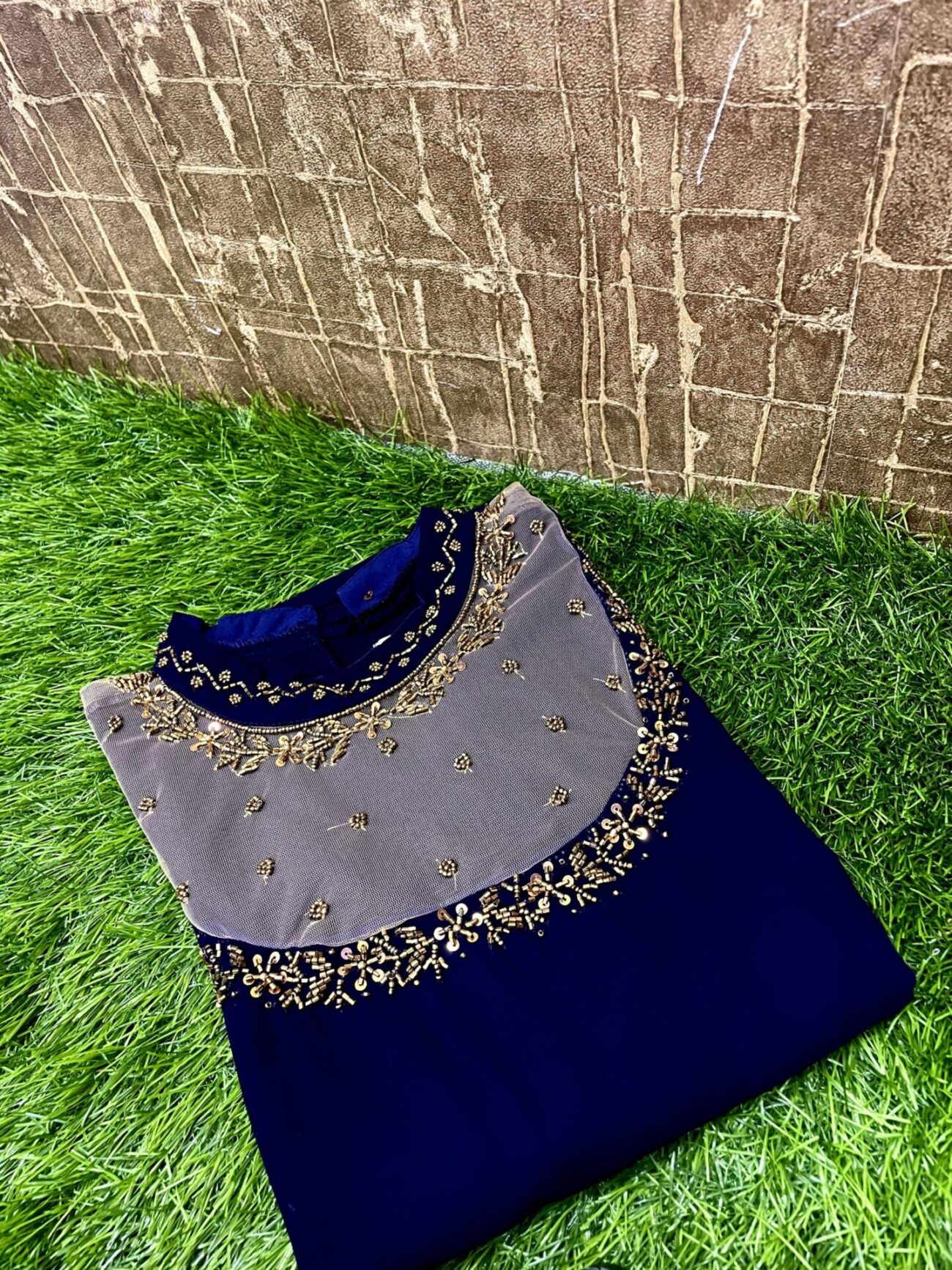 Jewel Neck / Blooming SKU: TH0057 - Image 13