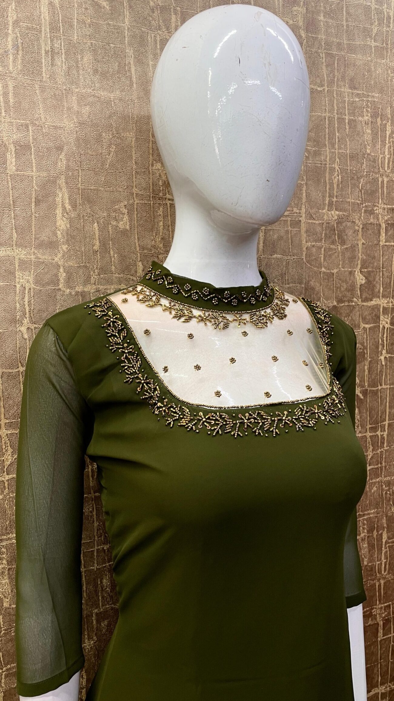 Jewel Neck / Blooming SKU: TH0057 - Image 15