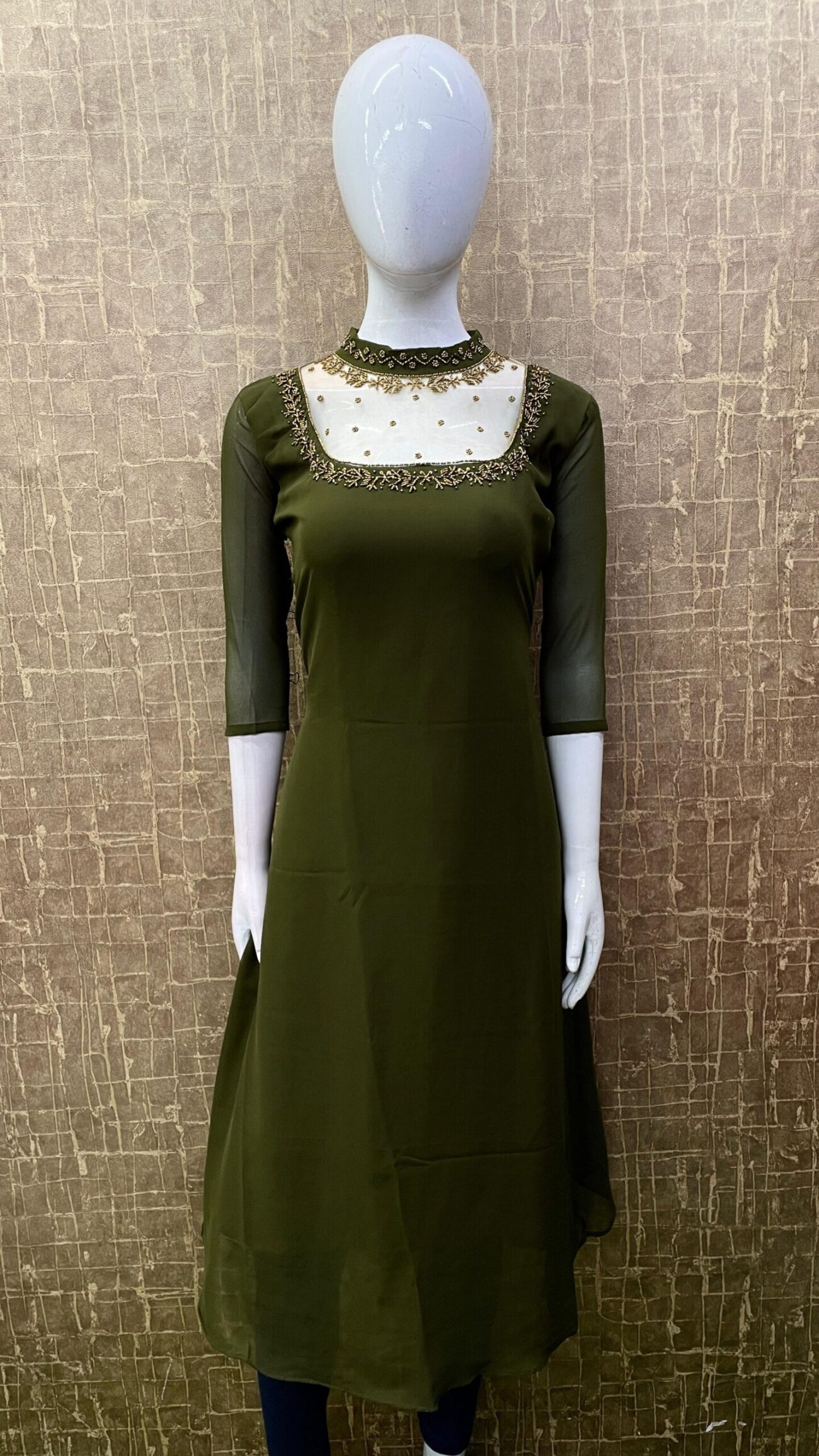 Jewel Neck / Blooming SKU: TH0057 - Image 14