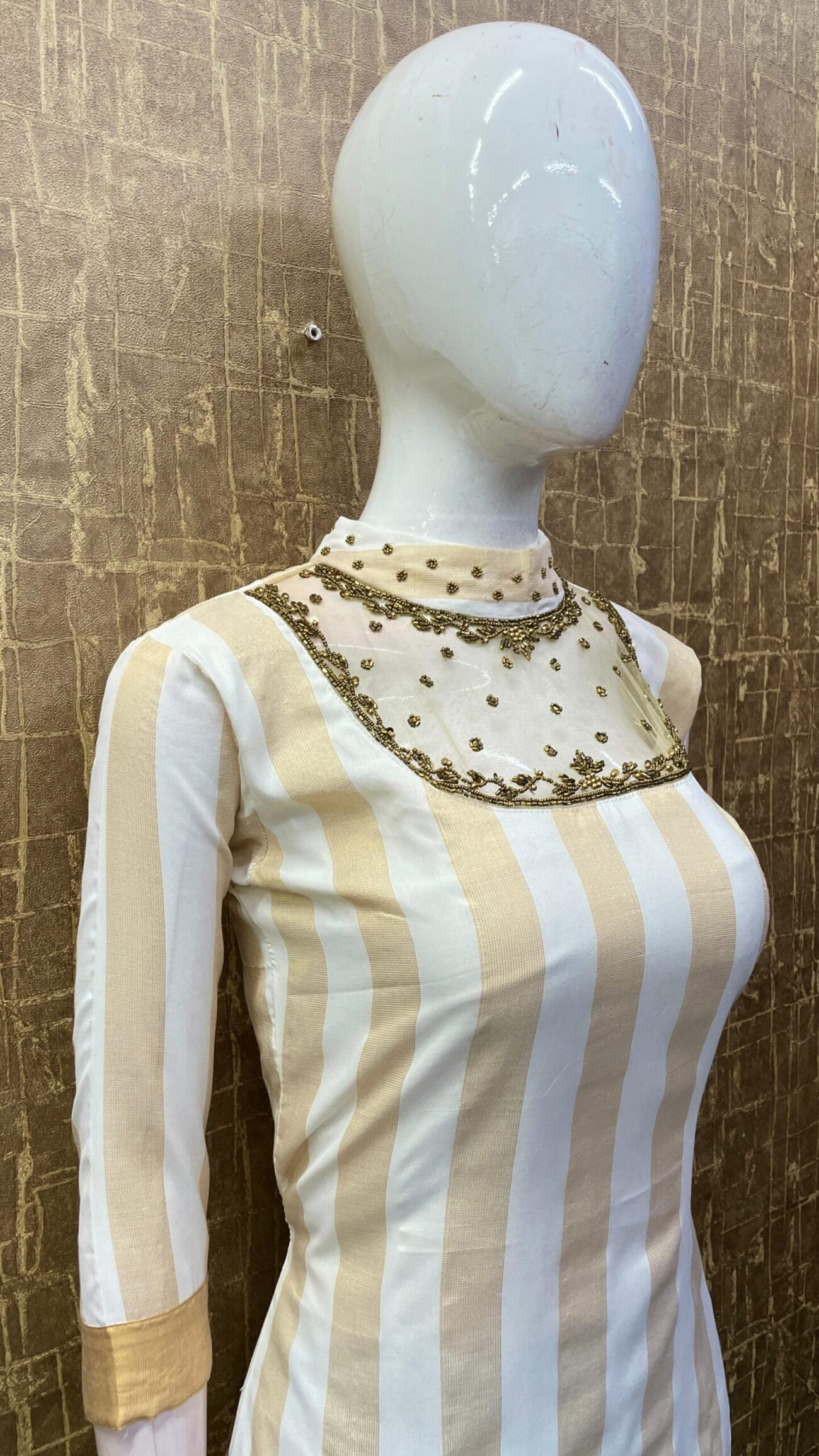 Striped Kerala Tissue / Jewel Neck SKU: TH0002 - Image 3