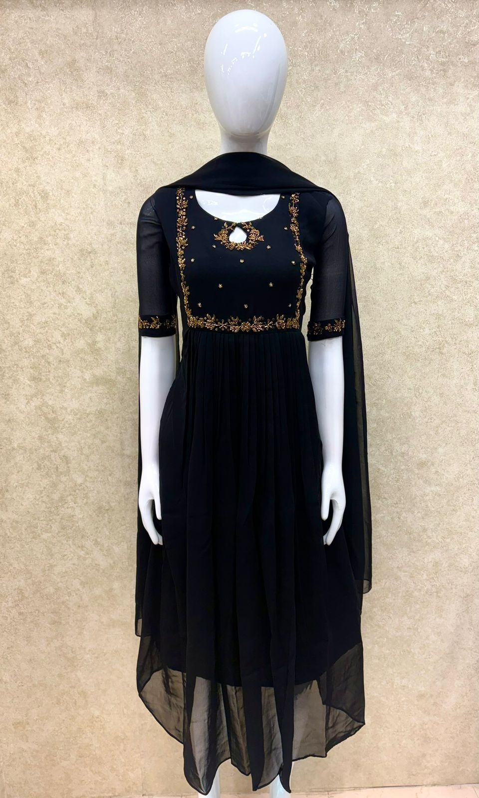 #TH198 / Long Top Dupatta Set / Pleated / Elbow sleeves / Handwork04 / Black - Image 2