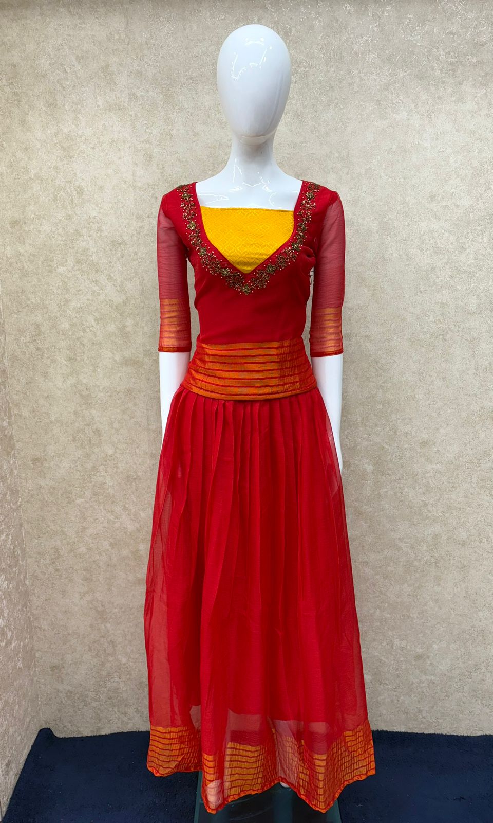 #TH173 / Pattu Pavadai-Blouse / Red - Image 2