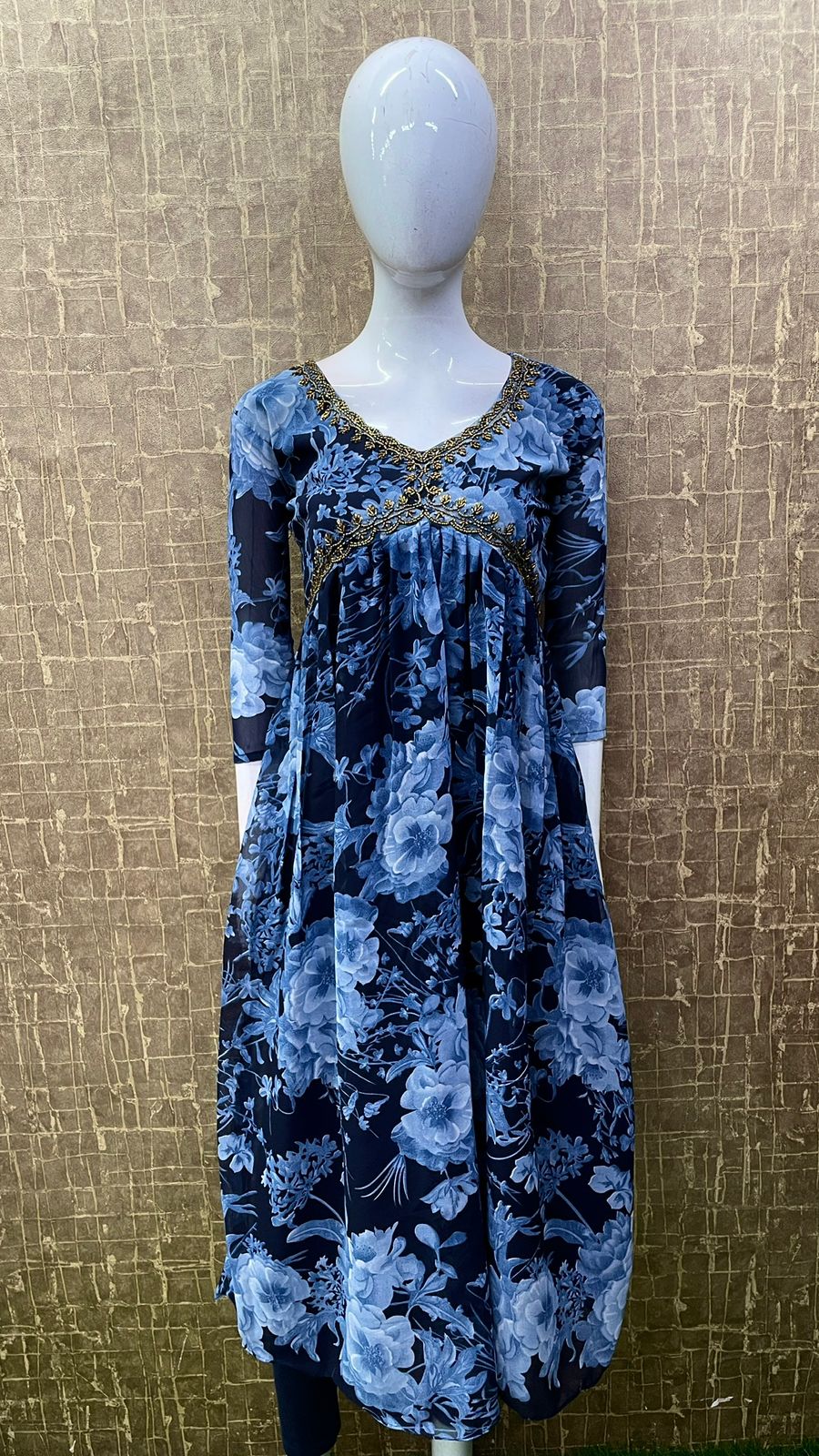#TH97 / Printed Alia cut / Heavy handwork / Navy Blue - Image 2