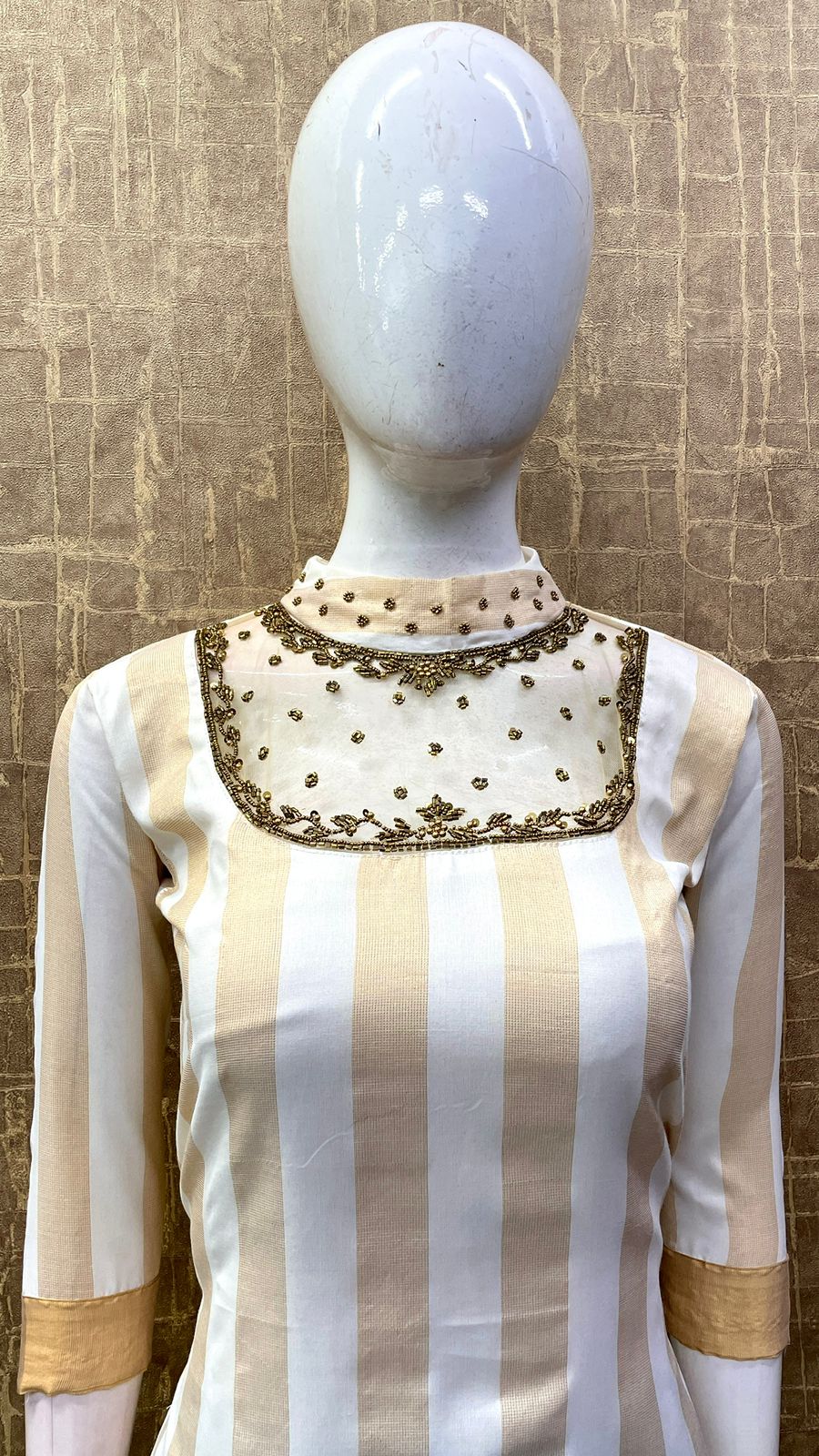 #TH69 / Kerala Tissue / Striped Jewel Neck / Tissue