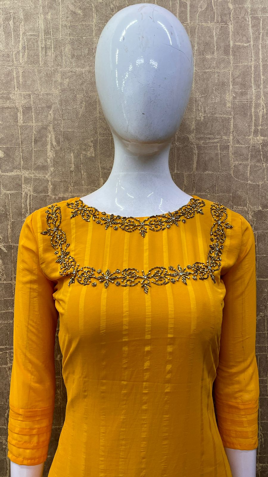 #TH93 / Shimmer pattern / Slitted kurti / Yellow — Full Size Set